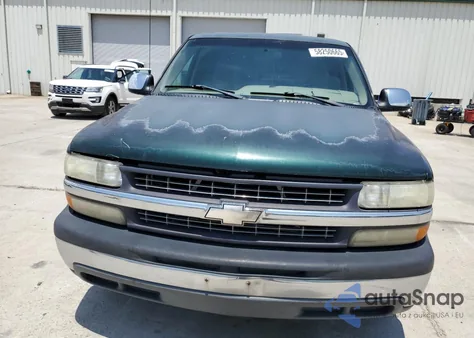 2001 Chevrolet Silverado C1500 from USA, damaged, VIN 2GCEC19V411167663